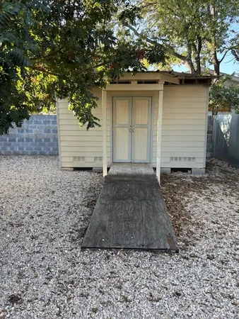 $475,000 | 300 Westminster Street, Kerrville, TX 78028