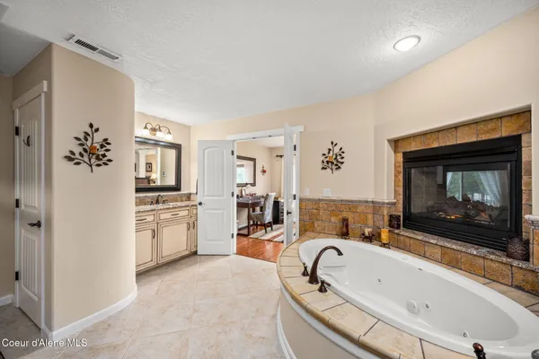 $1,300,000 | 2019 East Brunner Road, Athol, ID 83801