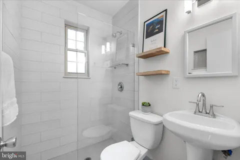 $450,000 | 3028 Wisconsin Avenue Northwest, Unit 402, Washington, DC 20016