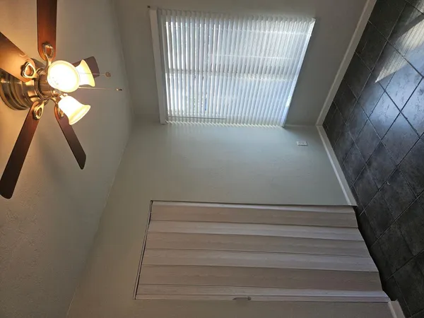 $1,895 | 555 North May, Unit 35, Mesa, AZ 85201