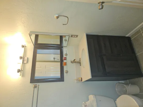 $1,895 | 555 North May, Unit 35, Mesa, AZ 85201