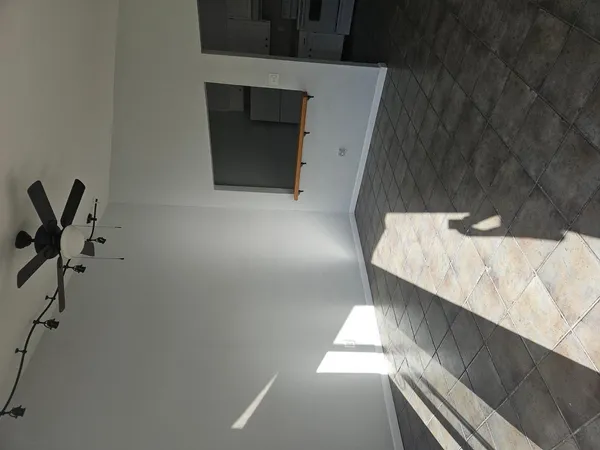 $1,895 | 555 North May, Unit 35, Mesa, AZ 85201