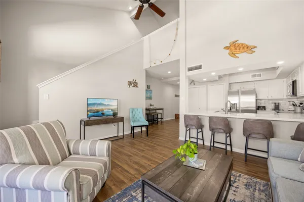 $219,000 | 108 April Point Drive South, Montgomery, TX 77356