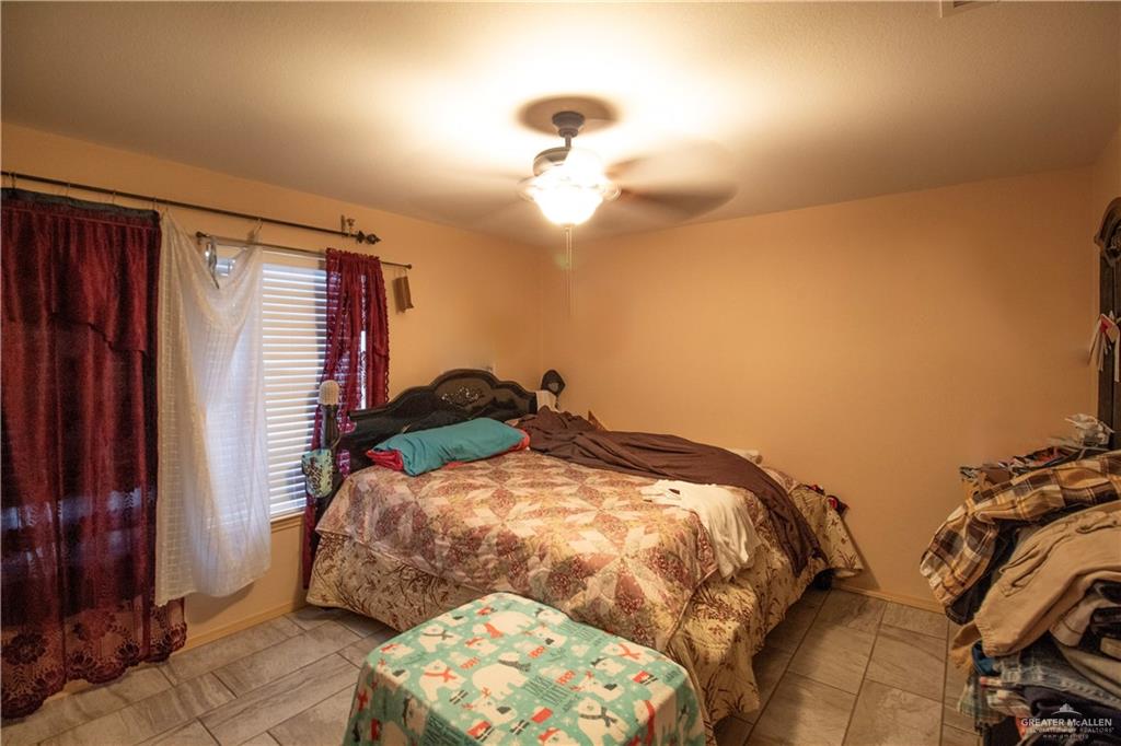 1007 East Solar Drive Mission, TX 78574 - Photo 14 of 24