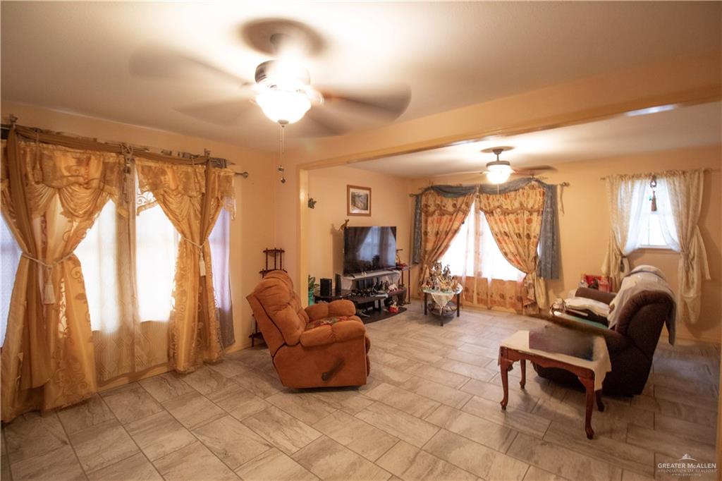 1007 East Solar Drive Mission, TX 78574 - Photo 18 of 24