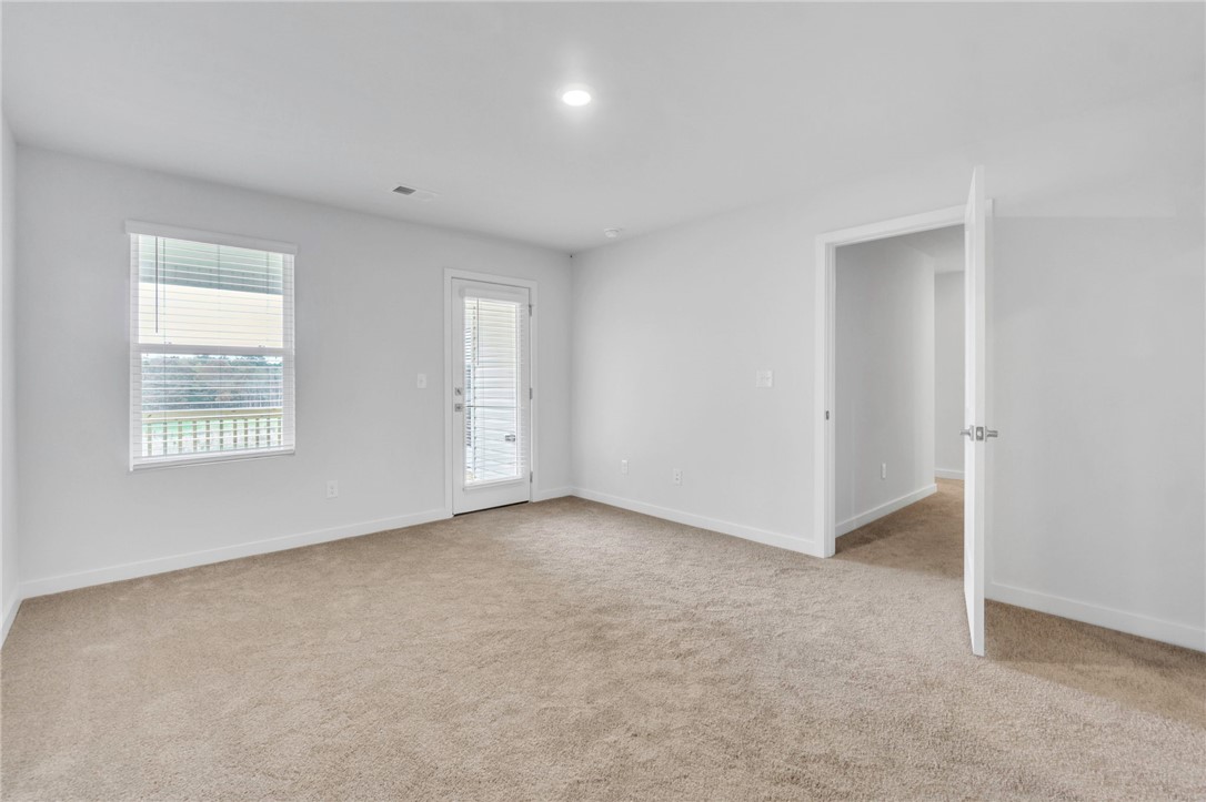 4501 Keys Street Anderson, SC 29624 - Photo 21 of 32 Primary with Balcony access