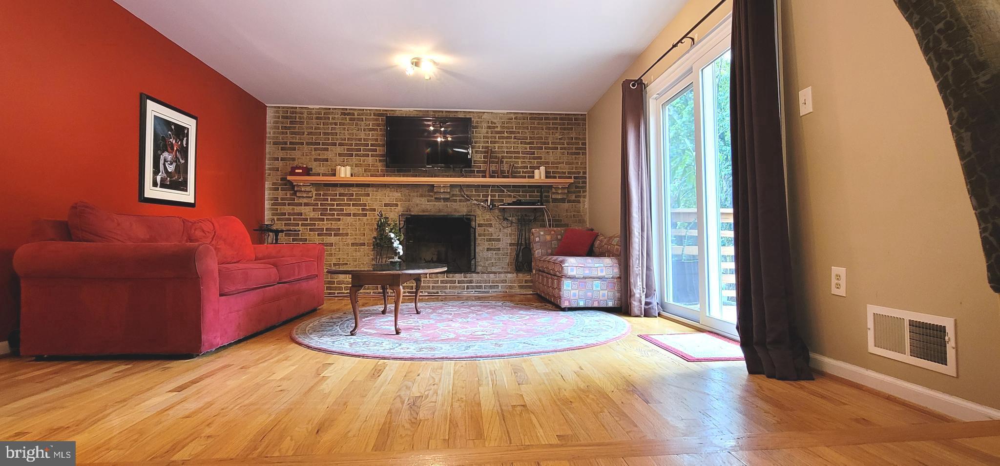 1925 Cradock Street Silver Spring, MD 20905 - Photo 8 of 25