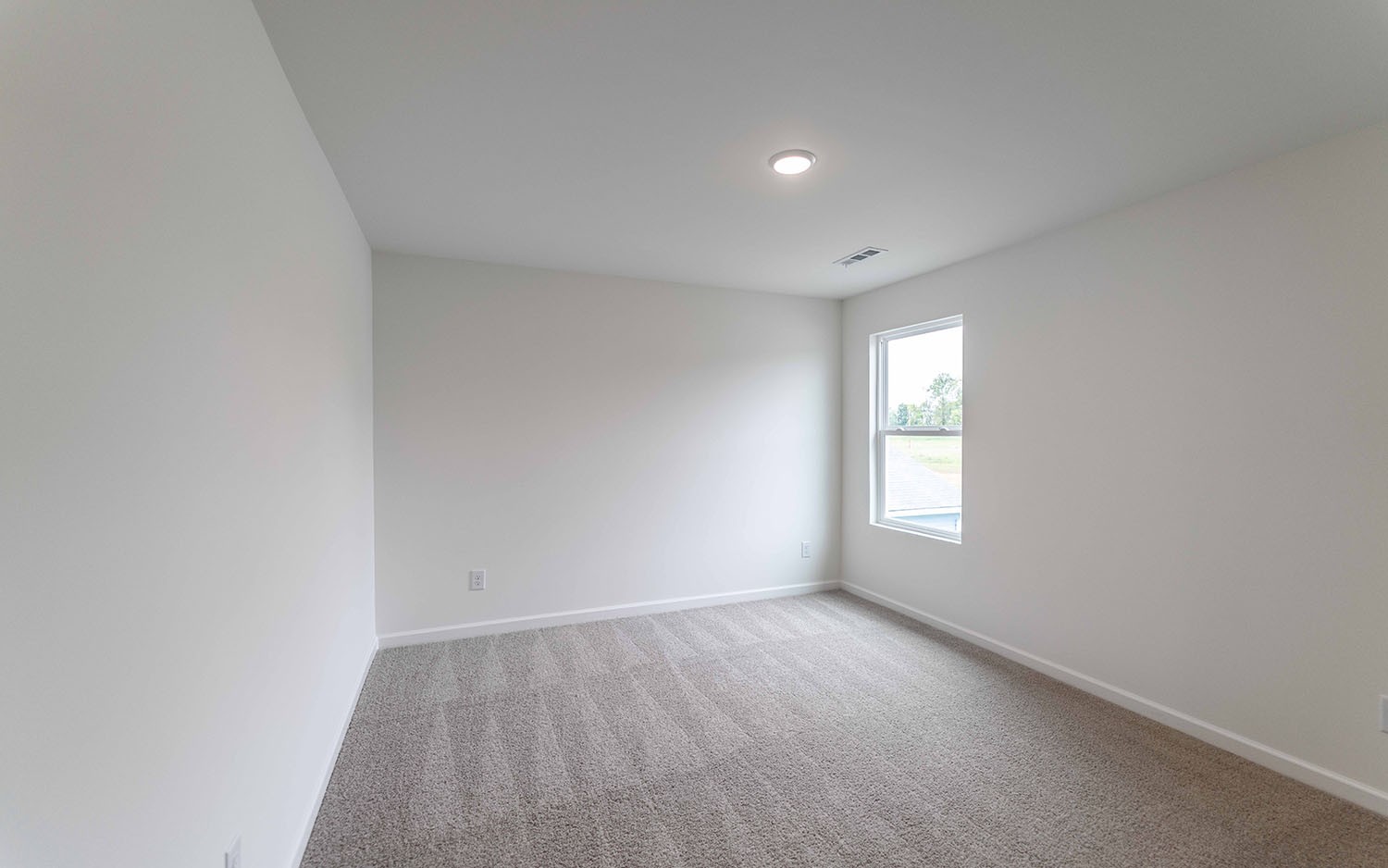 77 Stonehenge Lane Manchester, TN 37355 - Photo 7 of 16 an empty room with a window