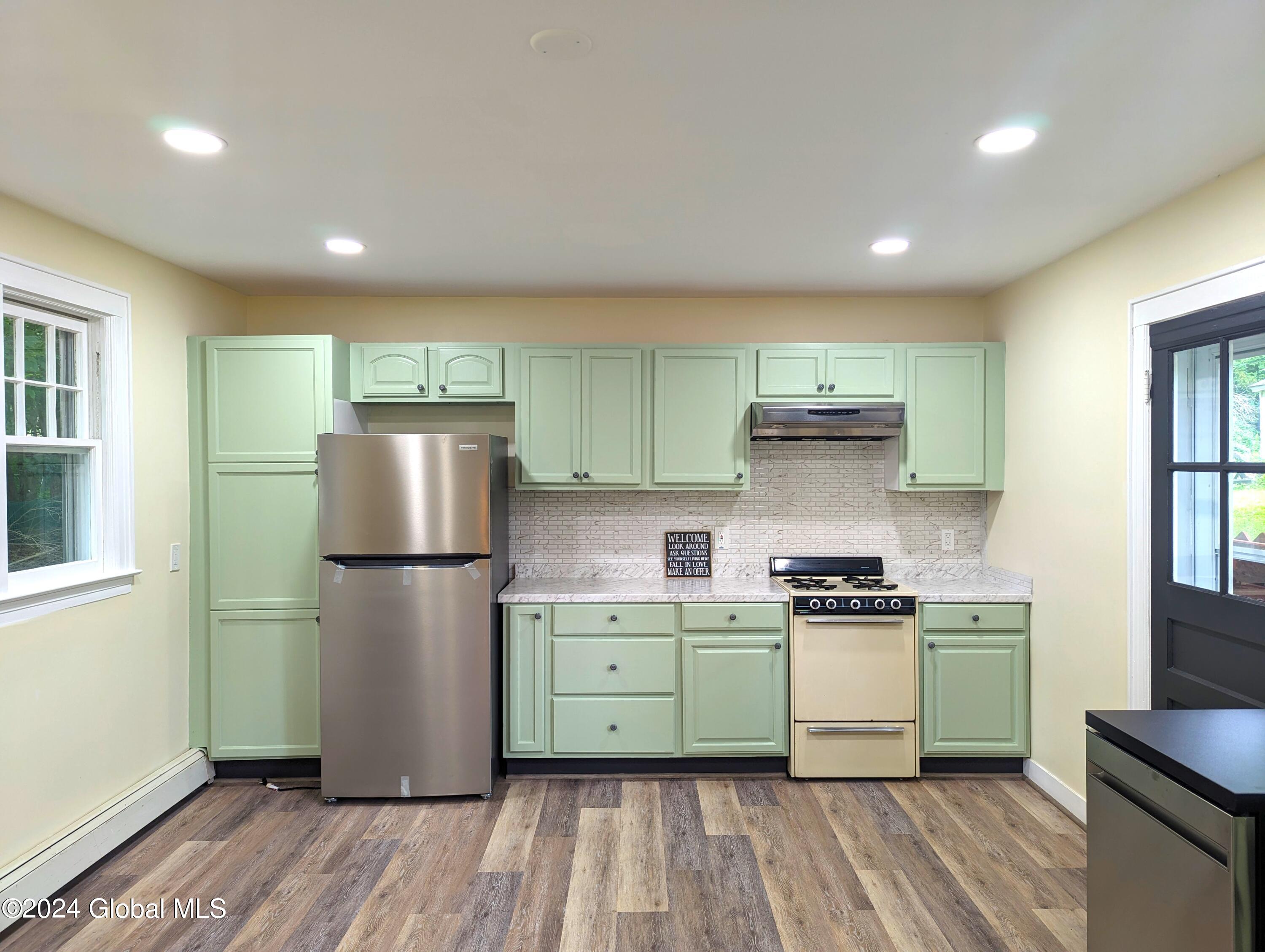 548 Main Street Cairo, NY 12413 - Photo 7 of 22 KITCHEN.W.DISHWASHER