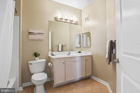 $515,000 | 2655 Prosperity Avenue, Unit 109, Fairfax, VA 22031