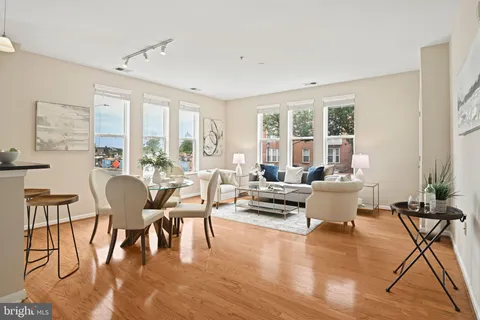 $515,000 | 2655 Prosperity Avenue, Unit 109, Fairfax, VA 22031