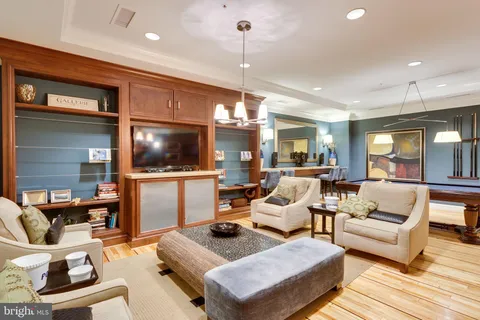 $515,000 | 2655 Prosperity Avenue, Unit 109, Fairfax, VA 22031
