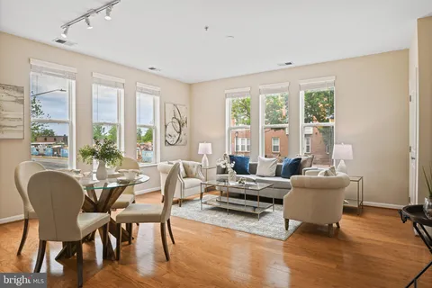 $515,000 | 2655 Prosperity Avenue, Unit 109, Fairfax, VA 22031