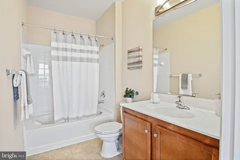 $515,000 | 2655 Prosperity Avenue, Unit 109, Fairfax, VA 22031