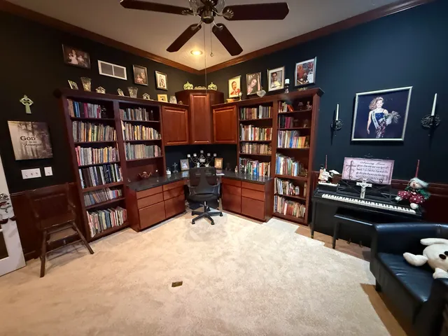 $550,000 | 649 Roxbury Road, Rockford, IL 61107