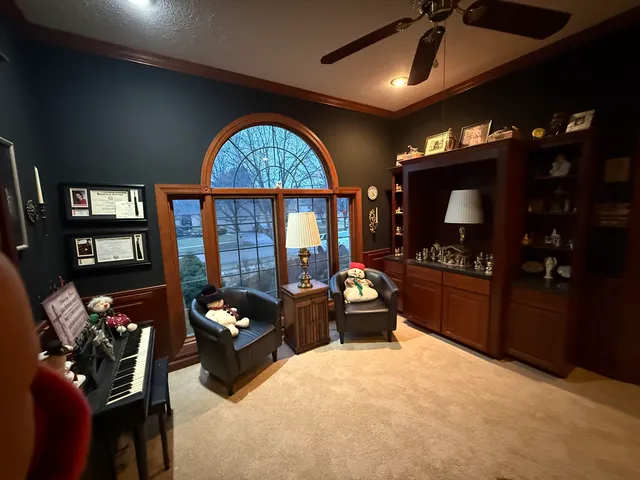 $550,000 | 649 Roxbury Road, Rockford, IL 61107