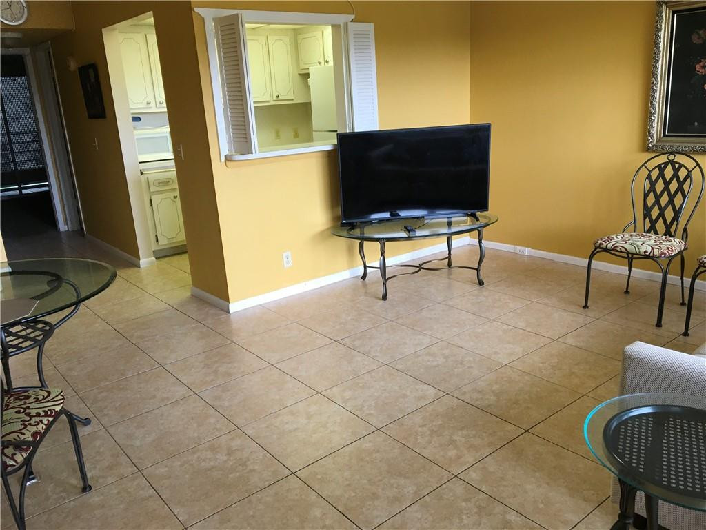 273 Preston F, Unit 273 Boca Raton, FL 33434 - Photo 4 of 28 Photo 4