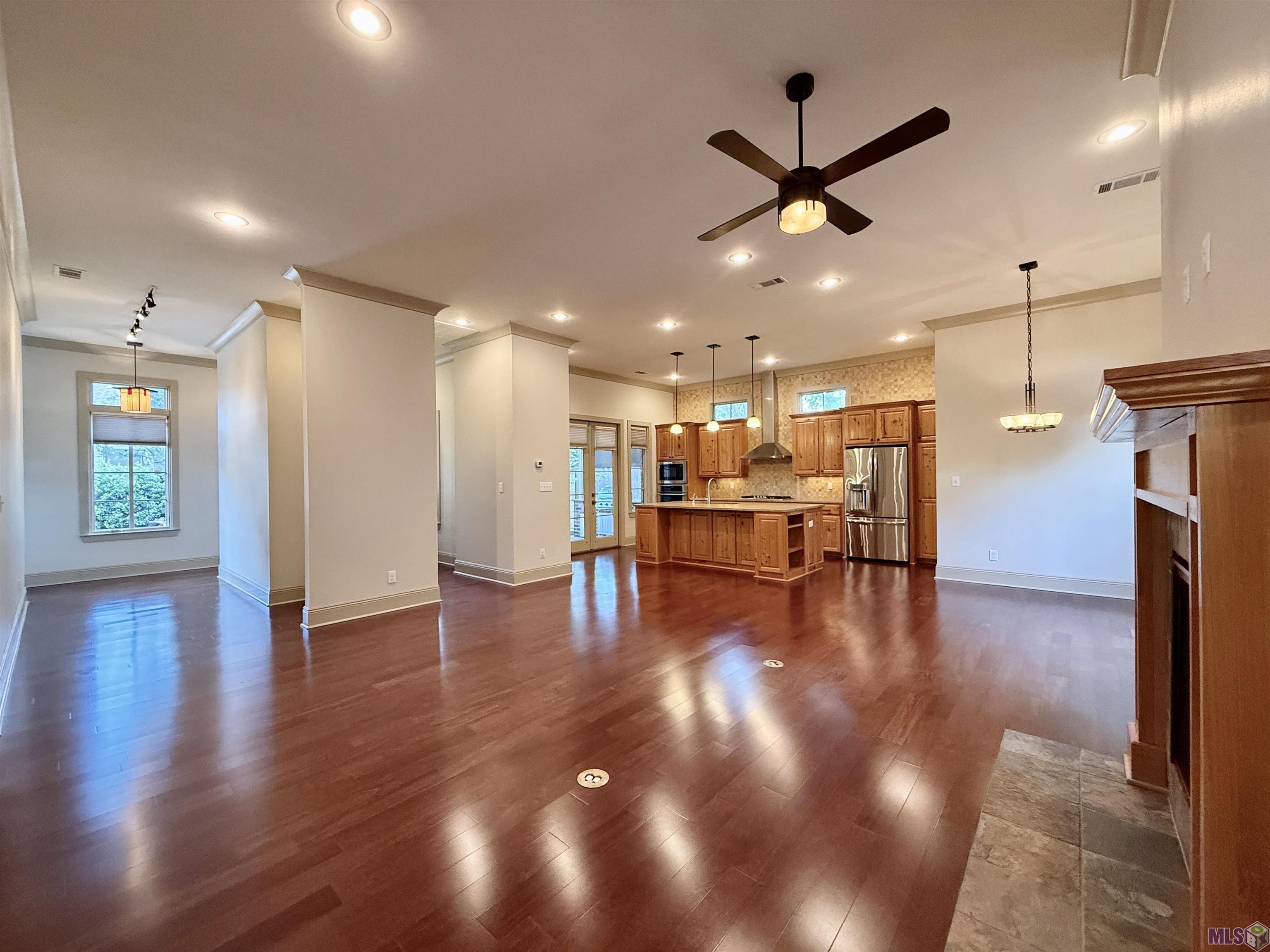 7037 Etage Court Baton Rouge, LA 70806 - Photo 4 of 25