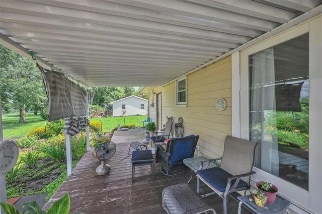 $148,000 | 208 4th Street, Winchester, KS 66097