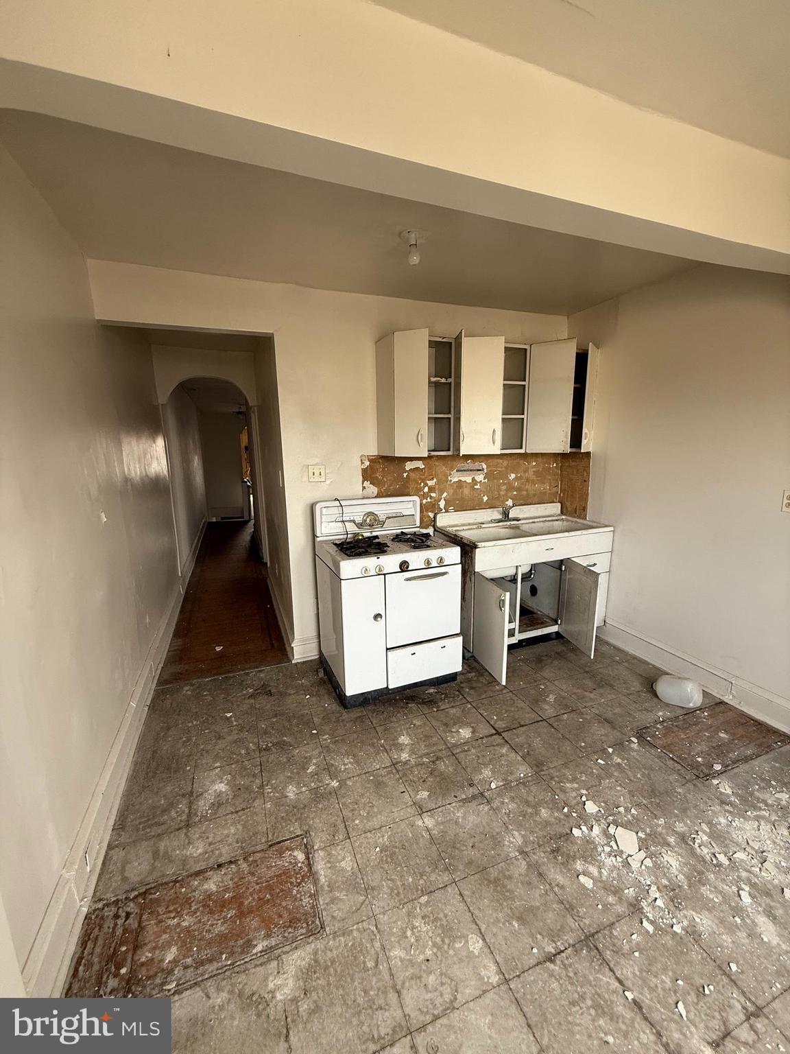 6726 Wyncote Avenue Philadelphia, PA 19138 - Photo 13 of 35 a view of a storage & utility room