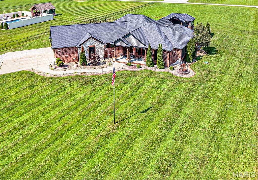 7675 Bethalto Road Bethalto, IL 62010 - Photo 3 of 51
