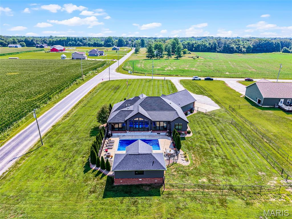 7675 Bethalto Road Bethalto, IL 62010 - Photo 4 of 51