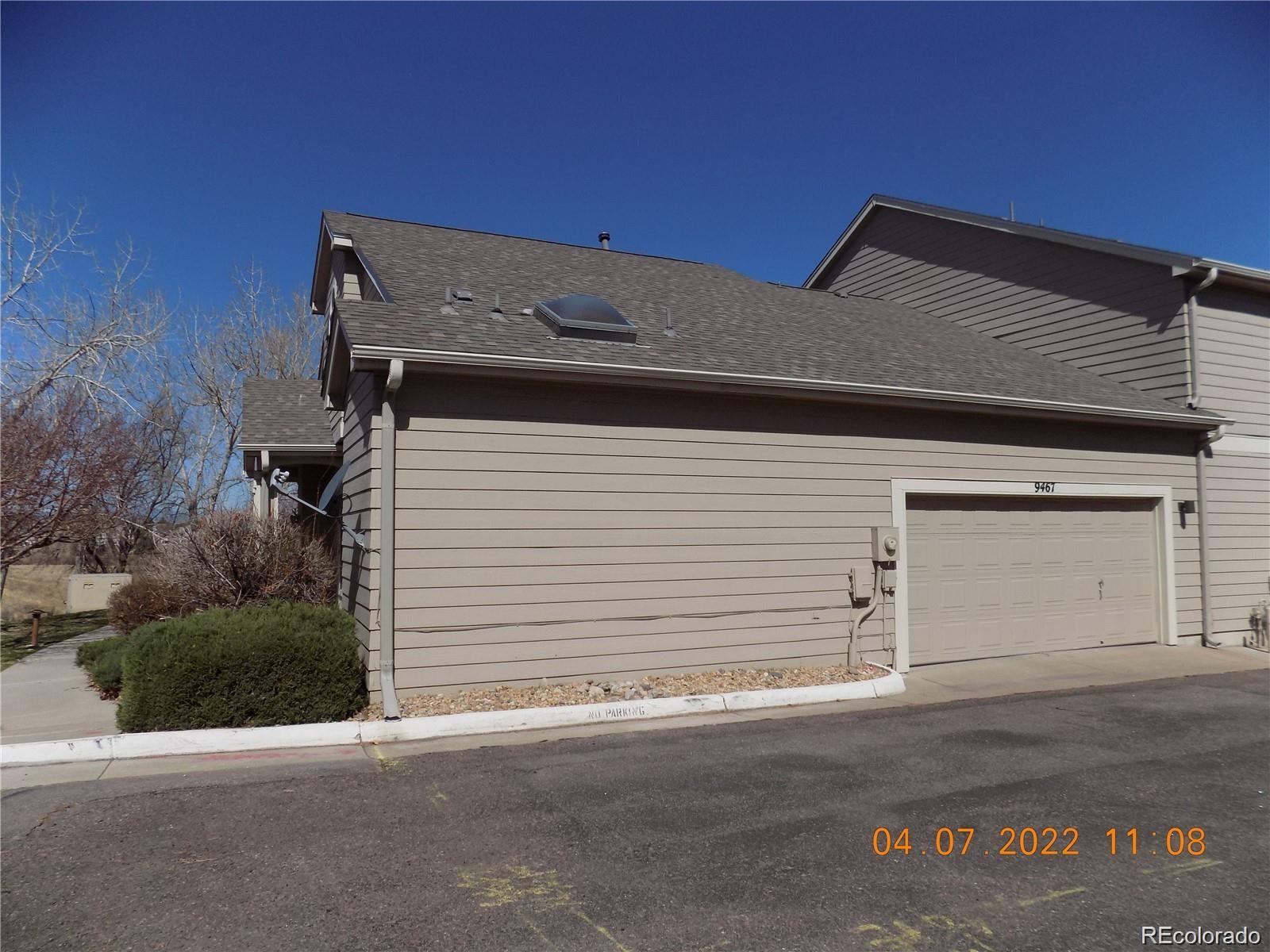 9467 Crossland Way Highlands Ranch, CO 80130 - Photo 2 of 17