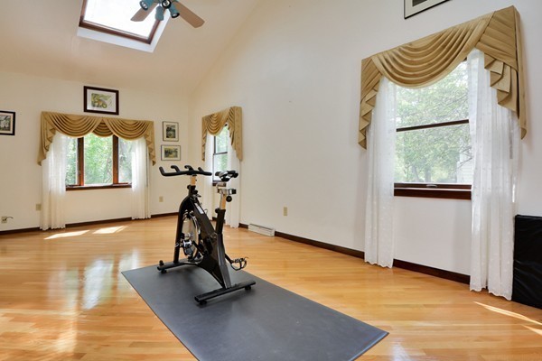 6 Bacon Road Framingham, MA 01701 - Photo 9 of 26