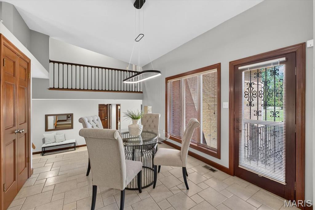 11441 Ladue Road St. Louis, MO 63141 - Photo 19 of 74 Gallery Image 19