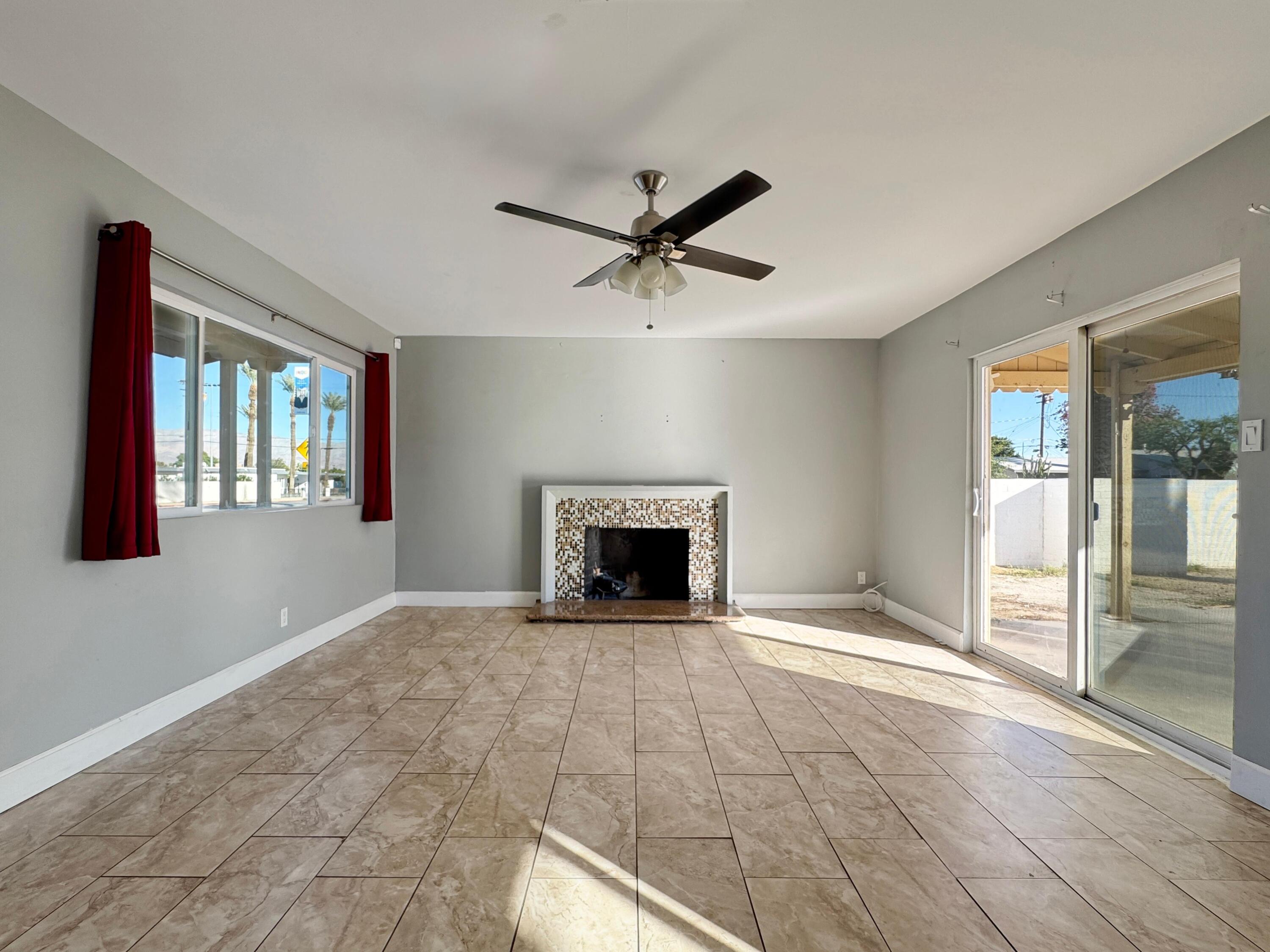 82297 Miles Avenue Indio, CA 92201 - Photo 6 of 18 0ec0e6ad-6dbe-4a8d-8572-b38774283207