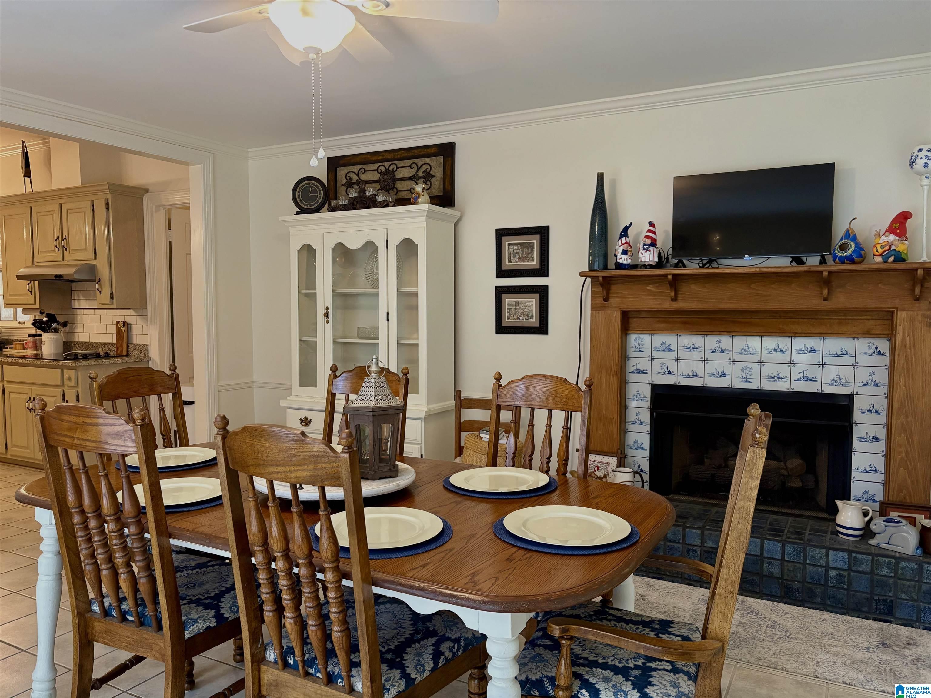 307 Crestview Road Anniston, AL 36207 - Photo 4 of 38