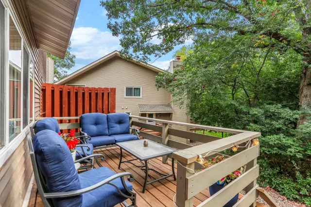 $220,000 | 5407 West Brenner Pass, Fridley, MN 55432