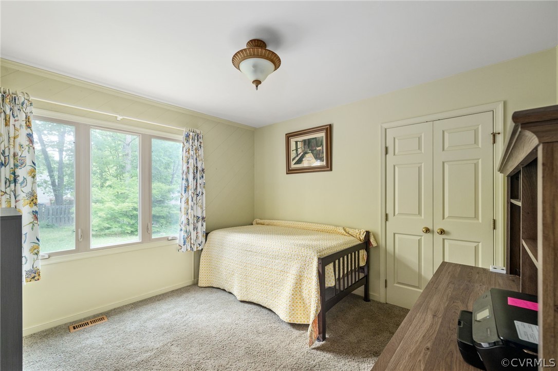 11230 Eagle Point Road Chester, VA 23831 - Photo 17 of 29
