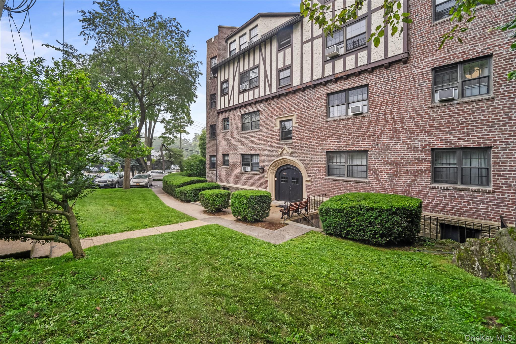1440 Boston Post Road, Unit 8K Larchmont, NY 10538 - Photo 18 of 20 View of building exterior