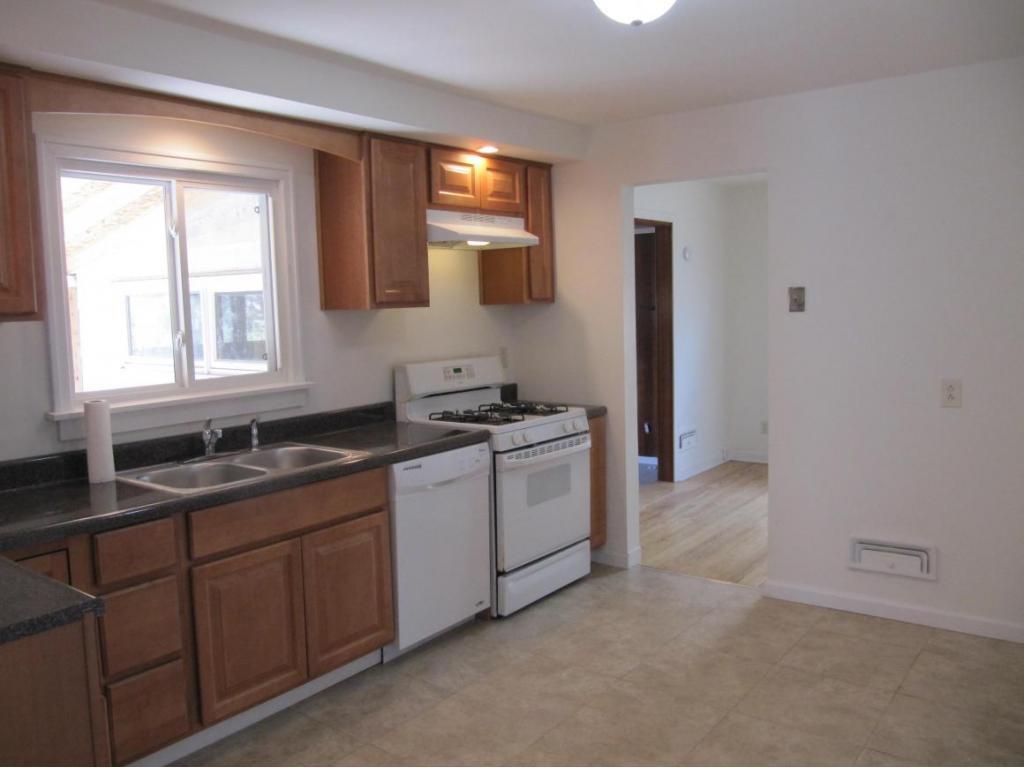31 Rugby Road Binghamton, NY 13905 - Photo 7 of 17 Gallery Image 7