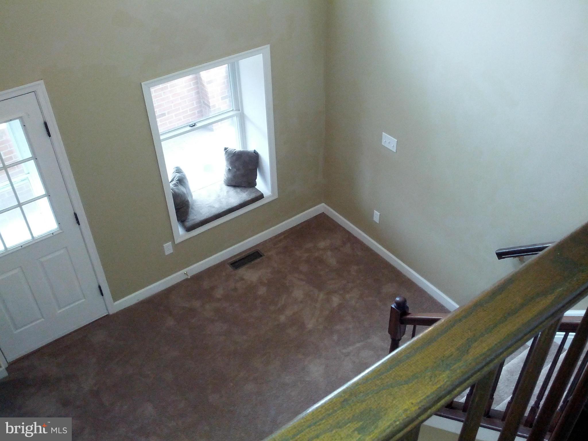 9626 Hall Road Frederick, MD 21701 - Photo 14 of 30 Two story entrance