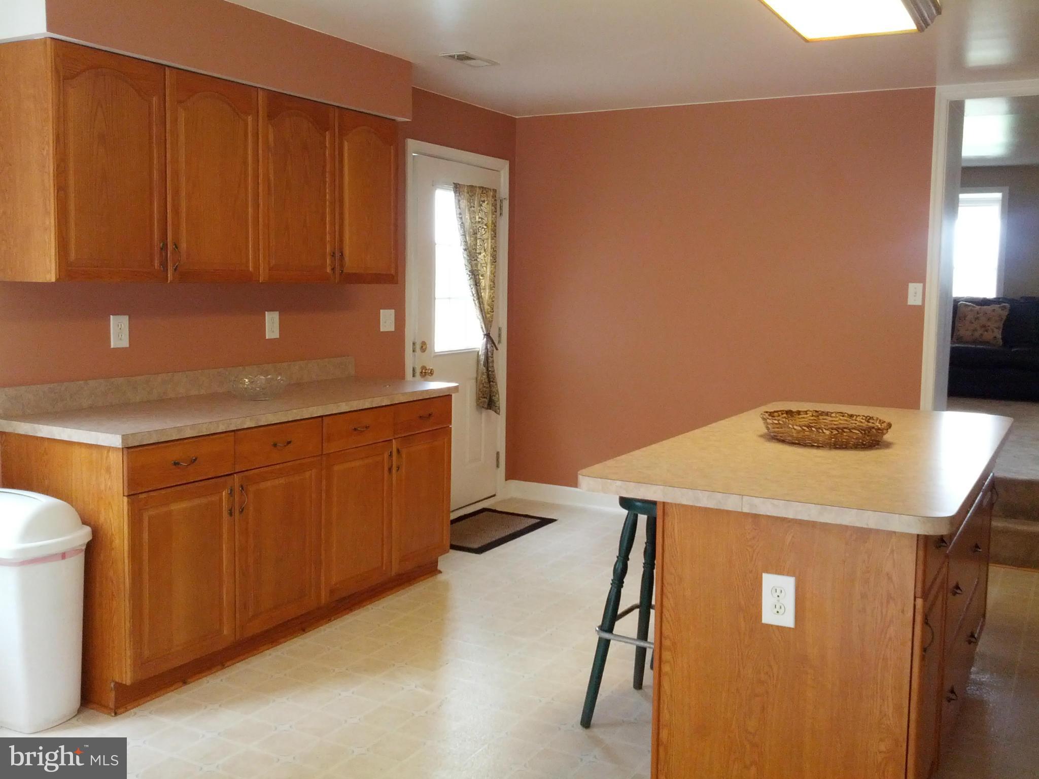 9626 Hall Road Frederick, MD 21701 - Photo 7 of 30 Perfect for several cooks
