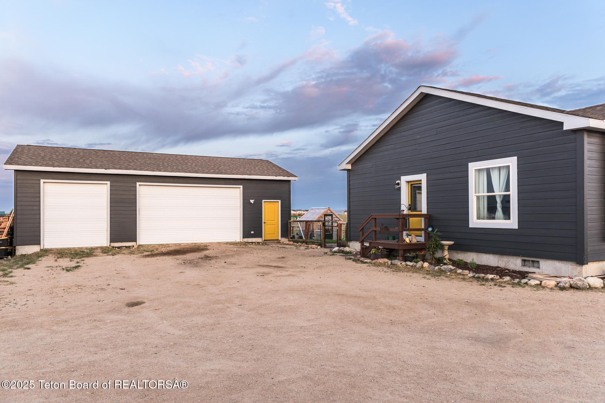 26 Merrimac Trail Pinedale, WY 82941 - Photo 3 of 43 DSC_4745