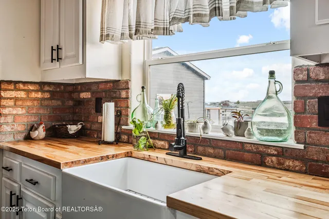 $450,000 | 26 Merrimac Trail, Pinedale, WY 82941