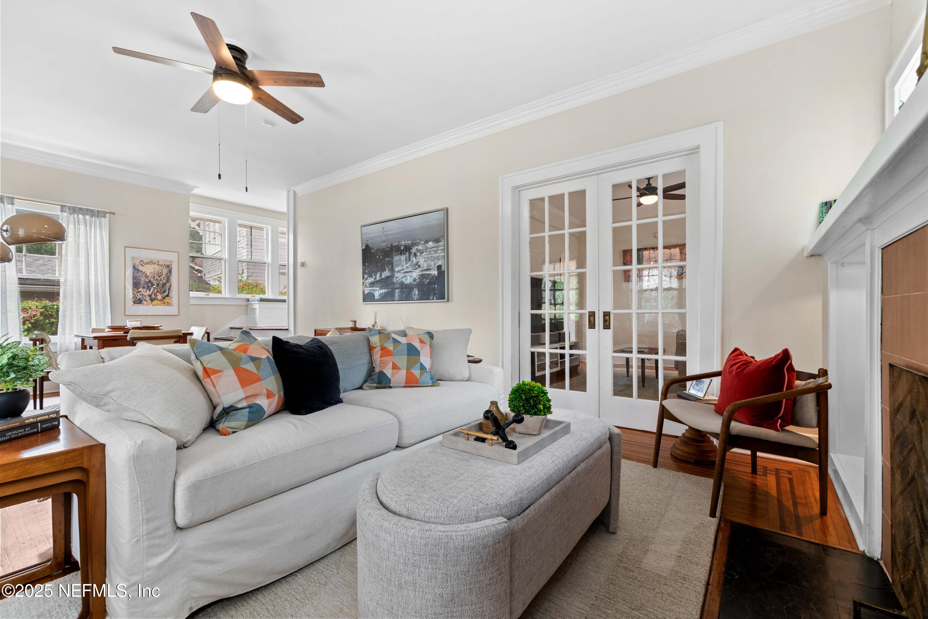3023 Oak Street Jacksonville, FL 32205 - Photo 13 of 50 a living room with furniture and a potted plant