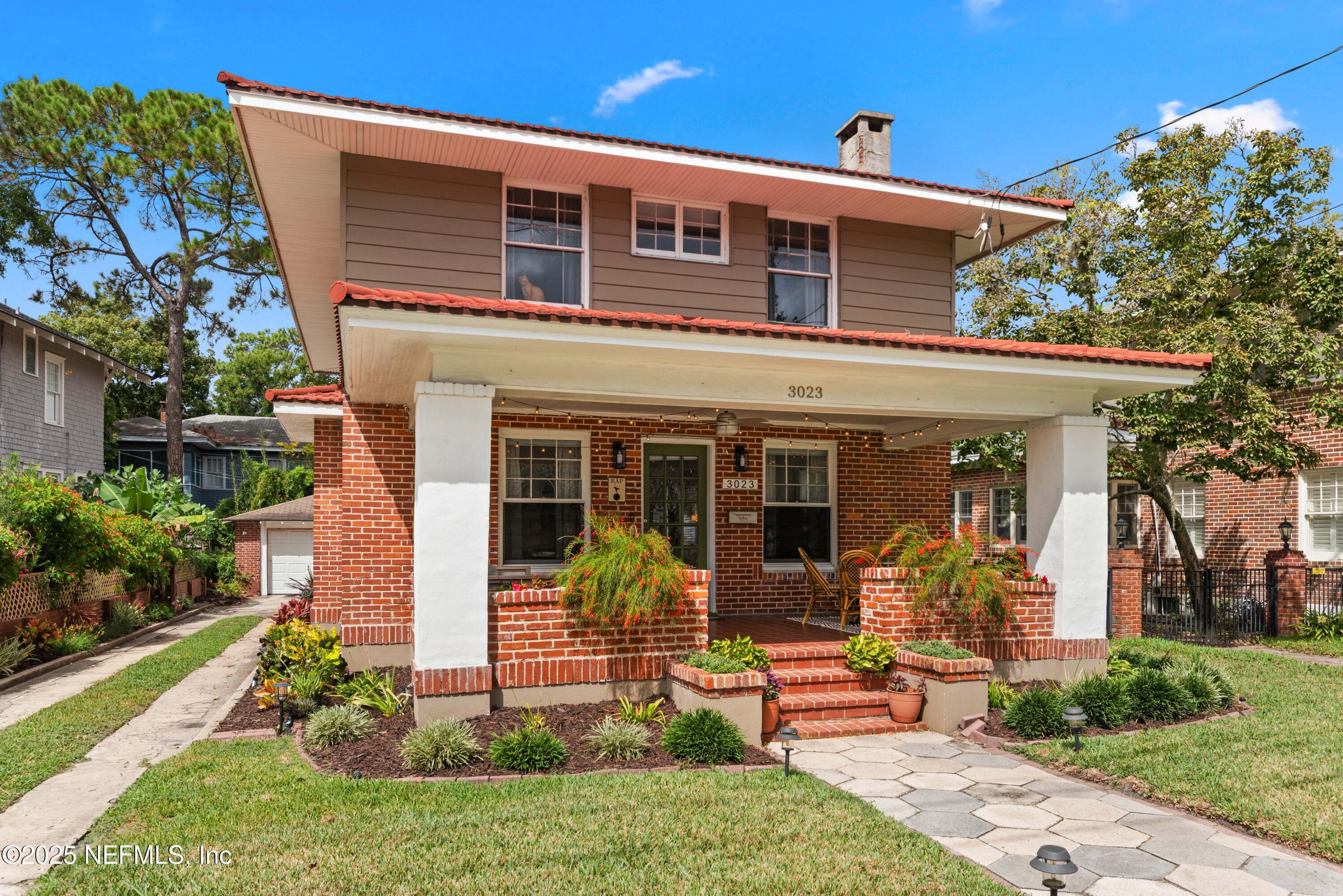 3023 Oak Street Jacksonville, FL 32205 - Photo 3 of 50 front view of a house with a yard