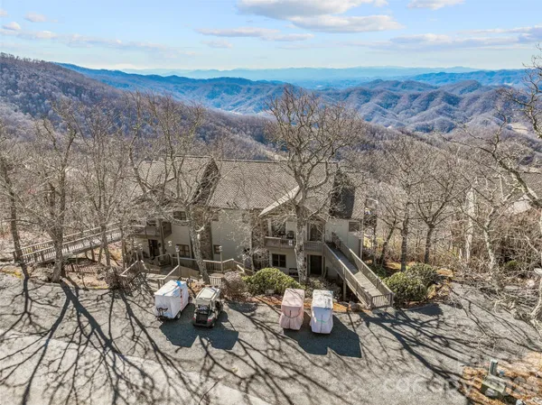 $550,000 | 140 Slickrock Road, Unit F3, Burnsville, NC 28714