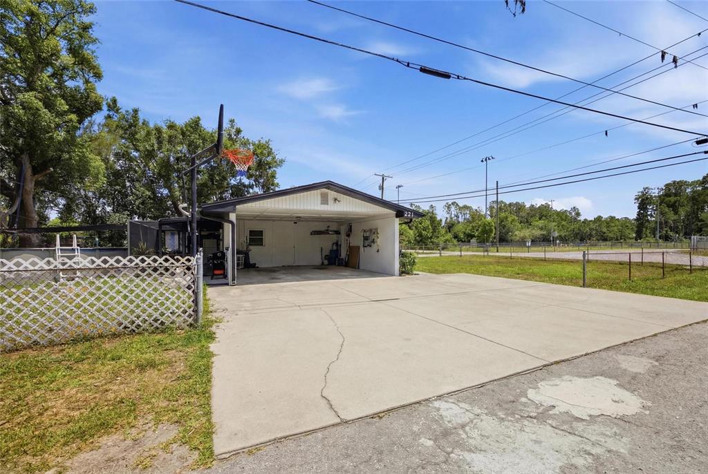 521 West Lutz Lake Fern Road Lutz, FL 33548 - Photo 5 of 40