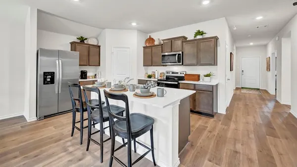 $288,990 | 3204 Charleston Drive, Ennis, TX 75119