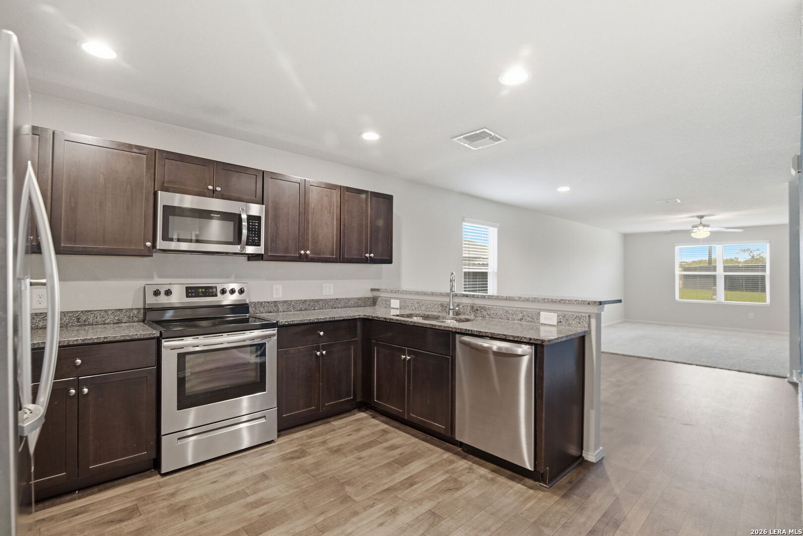 3203 Andromeda Way Converse, TX 78109 - Photo 7 of 27