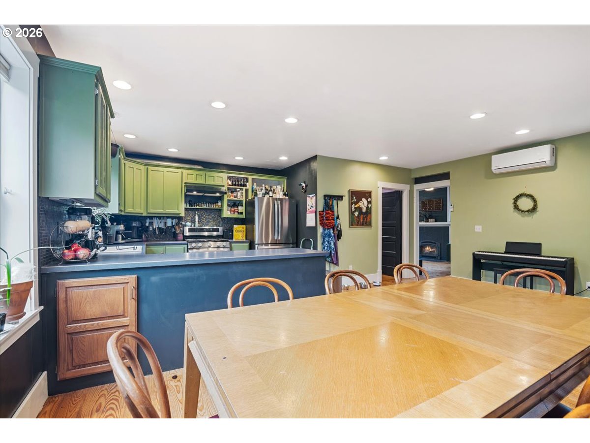 111 South 3rd Street Independence, OR 97351 - Photo 14 of 45