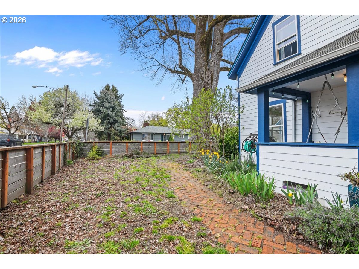 111 South 3rd Street Independence, OR 97351 - Photo 43 of 45