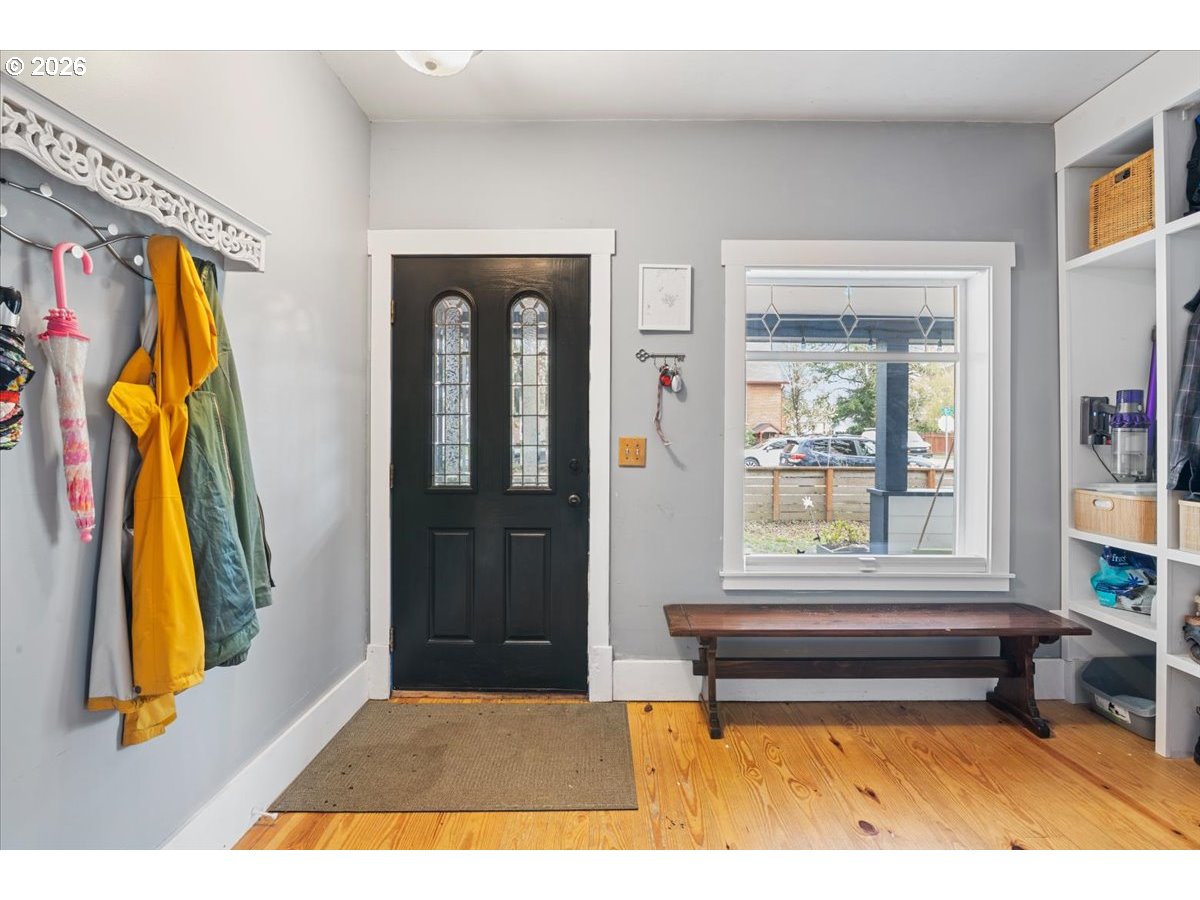 111 South 3rd Street Independence, OR 97351 - Photo 5 of 45