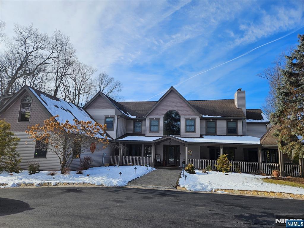285 Chestnut Ridge Road Woodcliff Lake, NJ 07677 - Photo 1 of 40
