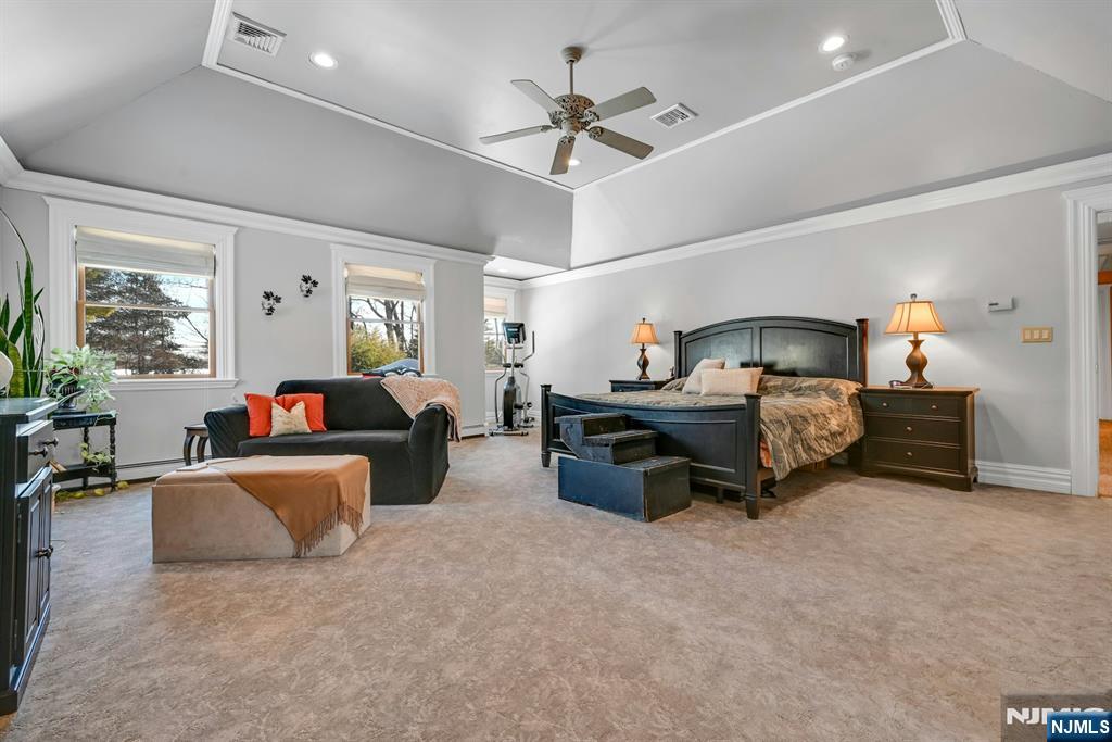 285 Chestnut Ridge Road Woodcliff Lake, NJ 07677 - Photo 30 of 40